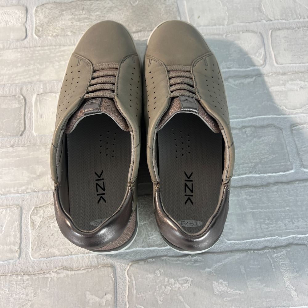 Kizik Miami Sneakers Womens 8 M Gray Metallic Leather Comfort Slip On Hands Free - Picture 5 of 13
